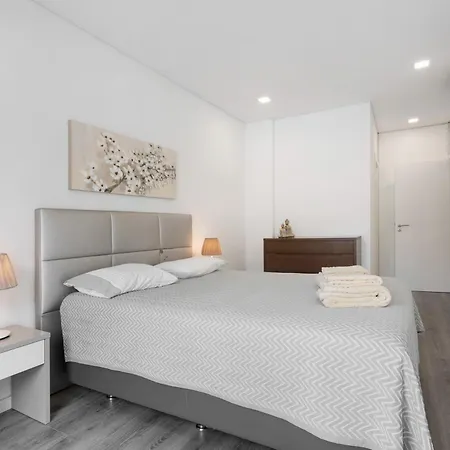 Appartamento Casa Dos Terracos T2 Rc *